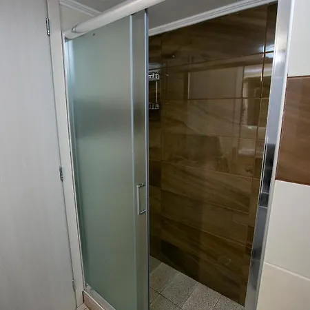 Moza House Апартамент *